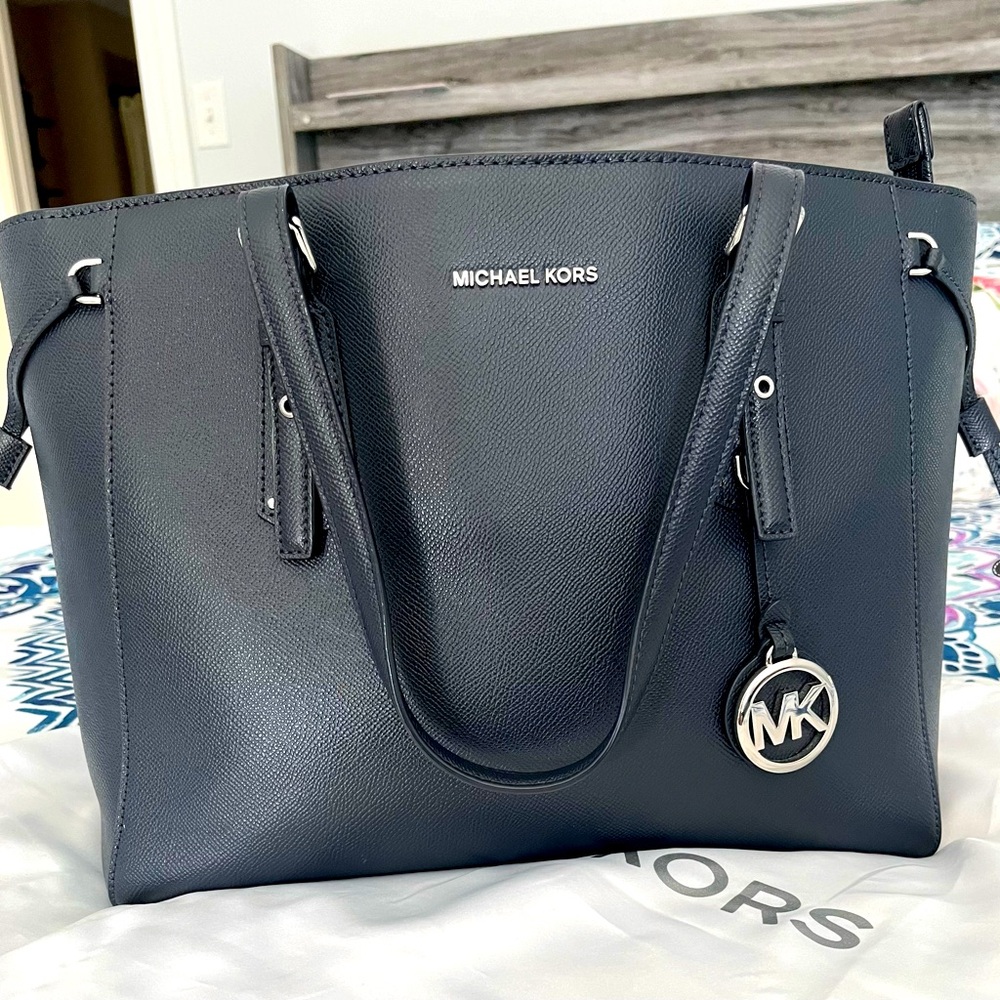 Michael Kors Navy Gilly Large Leather Bag